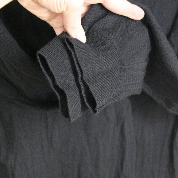 Banana Republic 100% Merino Wool Black V-Neck Knit Pullover Sweater Sz XL Mens - Picture 5 of 10